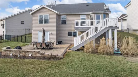 Exterior - 612 Midland Dr, O'fallon, MO 63366 photo 2 of 9