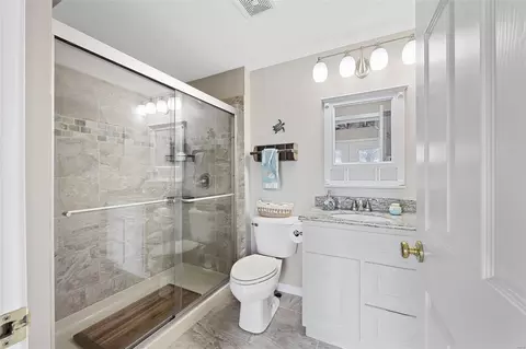 Bath - 612 Midland Dr, O'fallon, MO 63366 photo 3 of 3