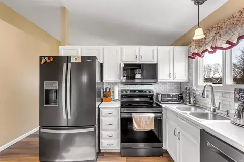 66 Jacqueline Cir, O'fallon, MO 63368 photo 9
