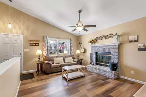 66 Jacqueline Cir, O'fallon, MO 63368 photo 5