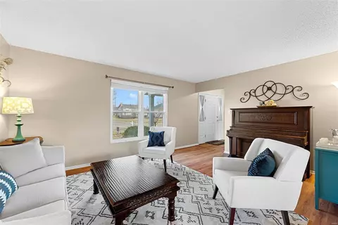 Living - 7230 Cinnamon Teal Dr, O'fallon, MO 63368 photo 3 of 6