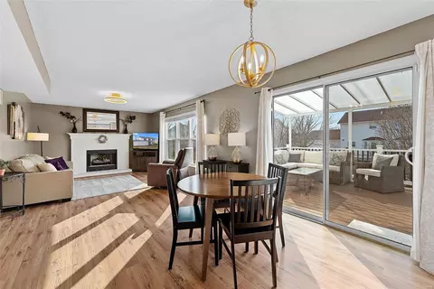 Dining - 7230 Cinnamon Teal Dr, O'fallon, MO 63368 photo 5 of 9