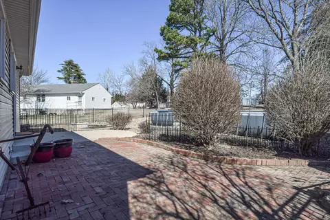 Exterior - 510 Hanna Rd, Manchester, MO 63021 photo 8 of 16