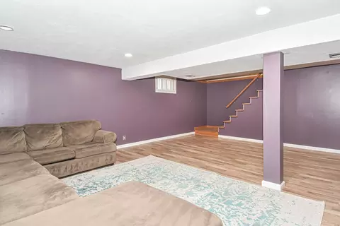 Living - 510 Hanna Rd, Manchester, MO 63021 photo 3 of 4