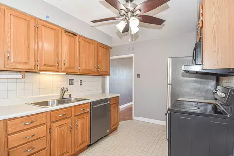Kitchen - 510 Hanna Rd, Manchester, MO 63021 photo 5 of 5