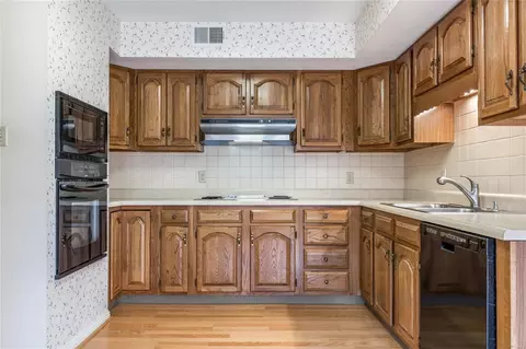 Kitchen - 200 Ambridge Ct #203, Chesterfield, MO 63017 photo 1 of 3