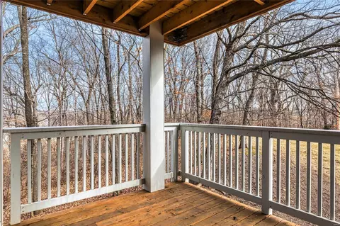 Exterior - 200 Ambridge Ct #203, Chesterfield, MO 63017 photo 3 of 5