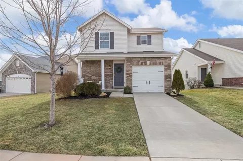 712 College Park Dr, Wentzville, MO 63385