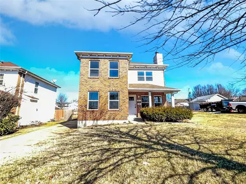 5611 Cabanne Ave, Saint Louis, MO 63112