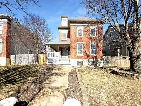 2831 Saint Vincent Ave, Saint Louis, MO 63104