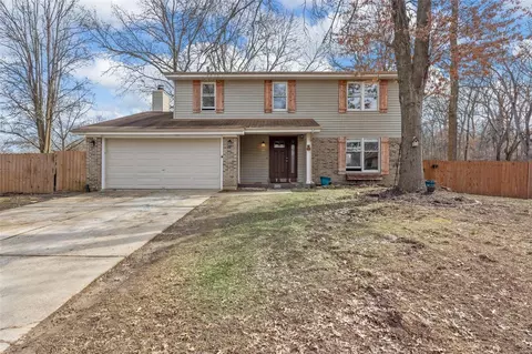 4 Norwell Ct, Saint Charles, MO 63304