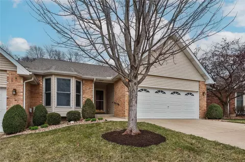 42 Summit Pointe Ct #6C, Saint Charles, MO 63301