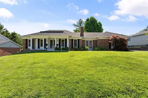 257 San Angelo Dr, Chesterfield, MO 63017