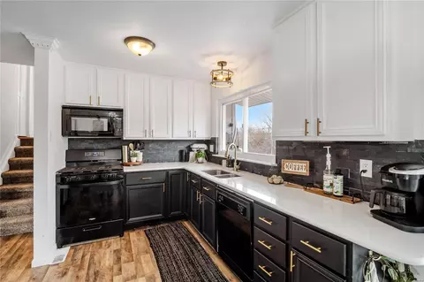 Kitchen - 700 Rockhurst Dr, Manchester, MO 63021 photo 3 of 5
