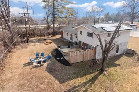 Exterior - 700 Rockhurst Dr, Manchester, MO 63021 photo 4 of 10