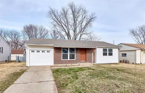3234 Ipswich Ln, Saint Charles, MO 63301
