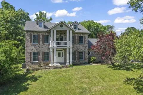 3636 Afshari Cir, Florissant, MO 63034