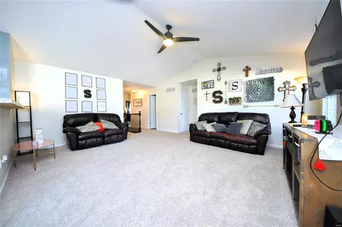 Exterior - 505 Wabash Pl, O'fallon, MO 63366 photo 5 of 10