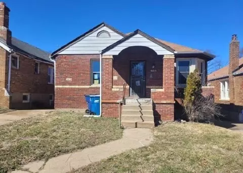 2815 Colonial Ave, Saint Louis, MO 63121