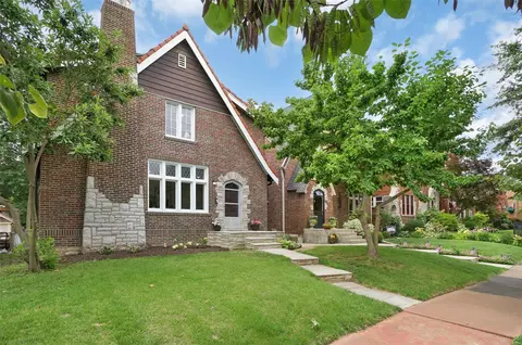 5822 Neosho St, Saint Louis, MO 63109