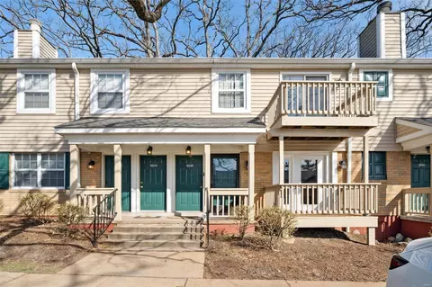 1508 High School Dr, Saint Louis, MO 63144