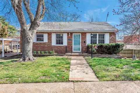 4216 Newport Ave, Saint Louis, MO 63116