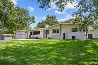 2516 Trossock Ln, Saint Louis, MO 63122