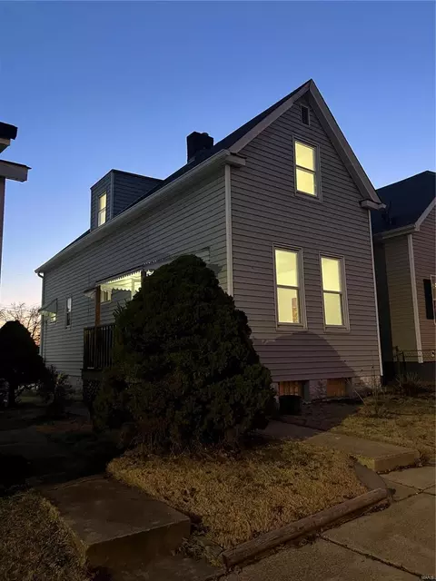 4640 Tyrolean Ave, Saint Louis, MO 63116