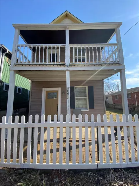 8422 Pennsylvania Ave, Saint Louis, MO 63111
