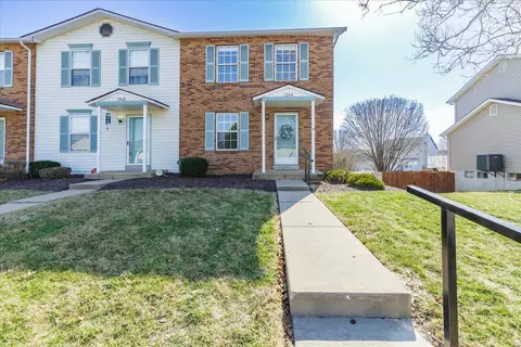 1344 Sunview Dr #F, O'fallon, MO 63366