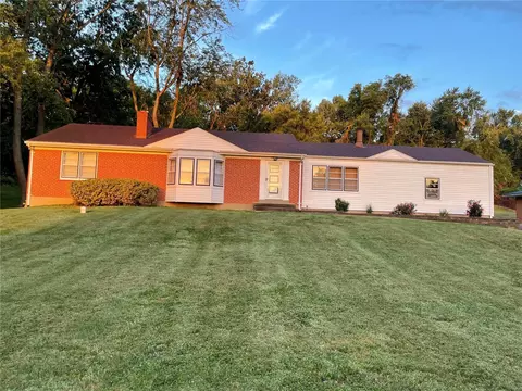 10335 Halls Ferry Rd, Saint Louis, MO 63136
