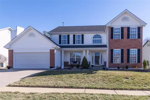 2024 Avalon Ridge Cir, Fenton, MO 63026