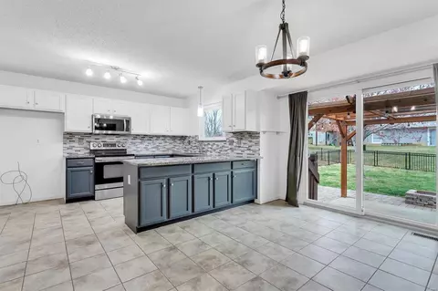 Kitchen - 2358 Hidden Deer Dr, O'fallon, MO 63368 photo 3 of 6