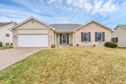 2358 Hidden Deer Dr, O'fallon, MO 63368