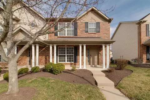 1010 Carpathian Dr, Lake Saint Louis, MO 63367