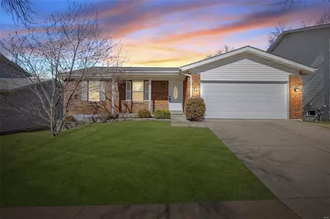 6113 Southern Dr, Saint Louis, MO 63123