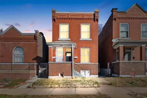 3009 Utah St, Saint Louis, MO 63118