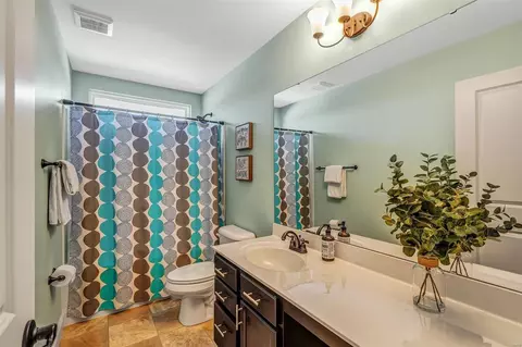 Bath - 535 Deer Brook Dr, O'fallon, MO 63366 photo 5 of 5
