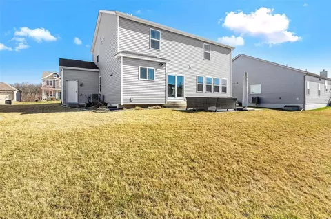 Exterior - 535 Deer Brook Dr, O'fallon, MO 63366 photo 6 of 10