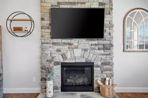 Living - 535 Deer Brook Dr, O'fallon, MO 63366 photo 1 of 4