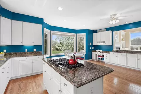 Kitchen - 1500 Dietrich Ridge Dr, Ballwin, MO 63021 photo 7 of 12