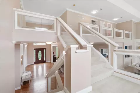 Entry Way - 1500 Dietrich Ridge Dr, Ballwin, MO 63021 photo 4 of 5