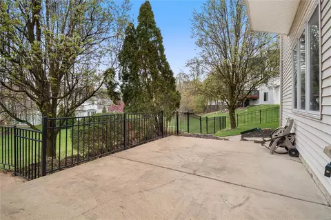 Exterior - 1500 Dietrich Ridge Dr, Ballwin, MO 63021 photo 6 of 13