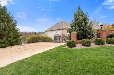 Exterior - 1500 Dietrich Ridge Dr, Ballwin, MO 63021 photo 11 of 13