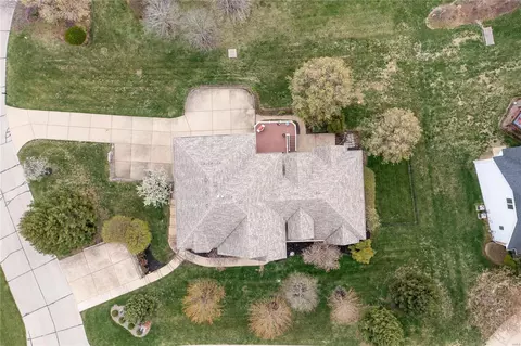 Exterior - 1500 Dietrich Ridge Dr, Ballwin, MO 63021 photo 3 of 13