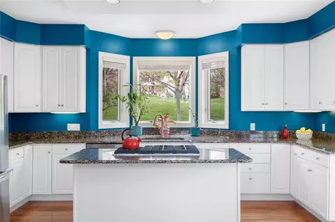 Kitchen - 1500 Dietrich Ridge Dr, Ballwin, MO 63021 photo 5 of 12