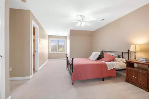 Bedroom - 1500 Dietrich Ridge Dr, Ballwin, MO 63021 photo 6 of 11
