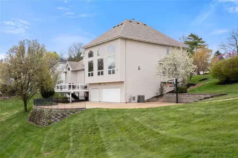 Exterior - 1500 Dietrich Ridge Dr, Ballwin, MO 63021 photo 10 of 13