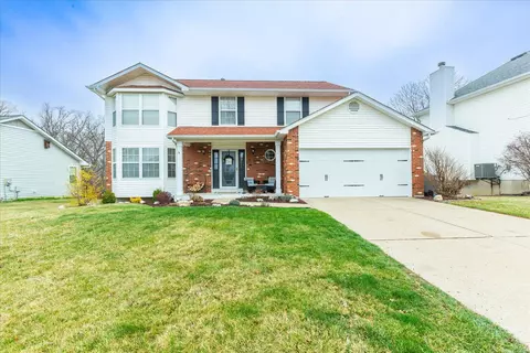 44 Georgetown Cir, O'fallon, MO 63368