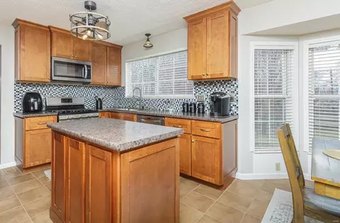 Kitchen - 44 Georgetown Cir, O'fallon, MO 63368 photo 1 of 5